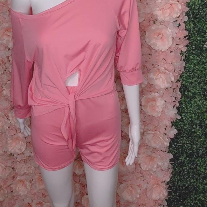 Two-piece knot tie